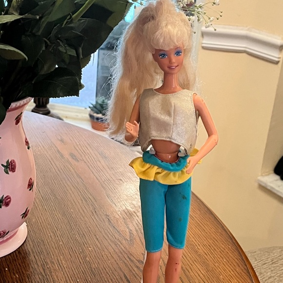 Vintage Mattel Barbie Long Blonde Hair exercise outfit! - Picture 3 of 10
